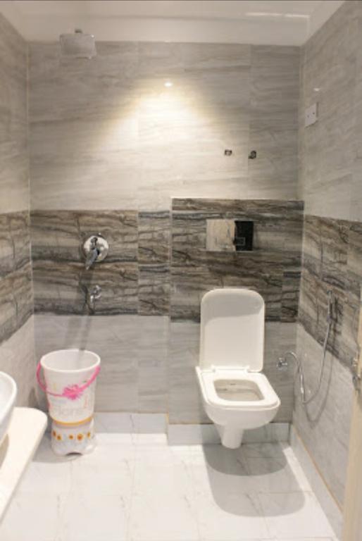Hotel Le Mem Делхи Екстериор снимка
