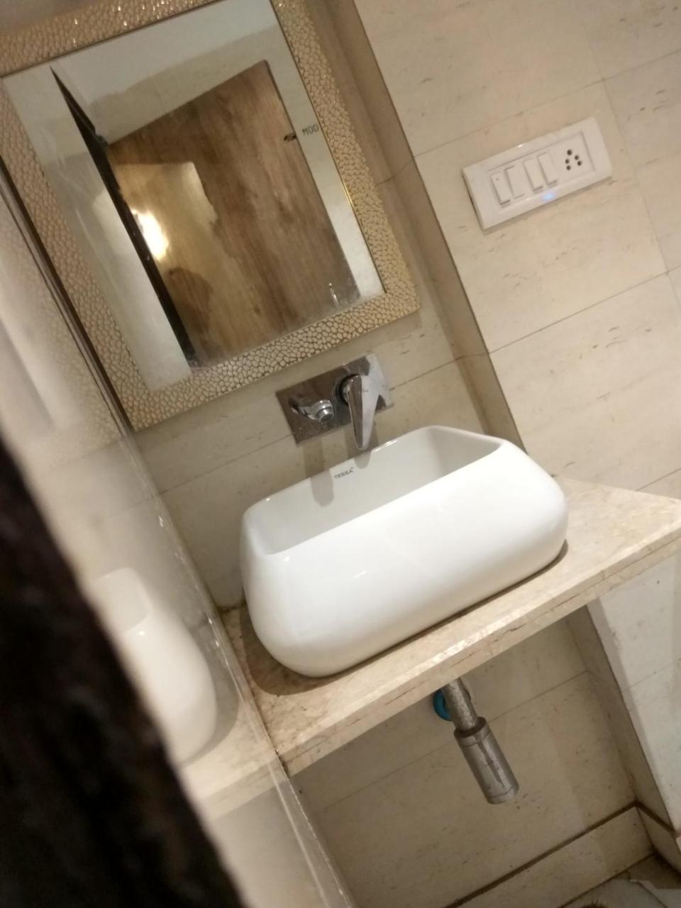 Hotel Le Mem Делхи Екстериор снимка